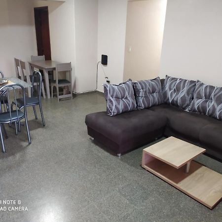 Amplio Y Comodo Apartamento Con Bella Vista En Pleno Centro Сьюдад-дель-Эсте Экстерьер фото